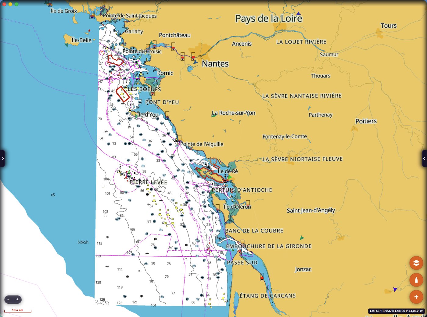 La carte C-MAP détaillée dans la zone téléchargée